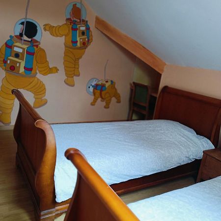 Chambre D'Hote Dans Maison Atypique Possibilite 1 Lit Supplementaire Pour 15 Euros Sancoins Exterior photo